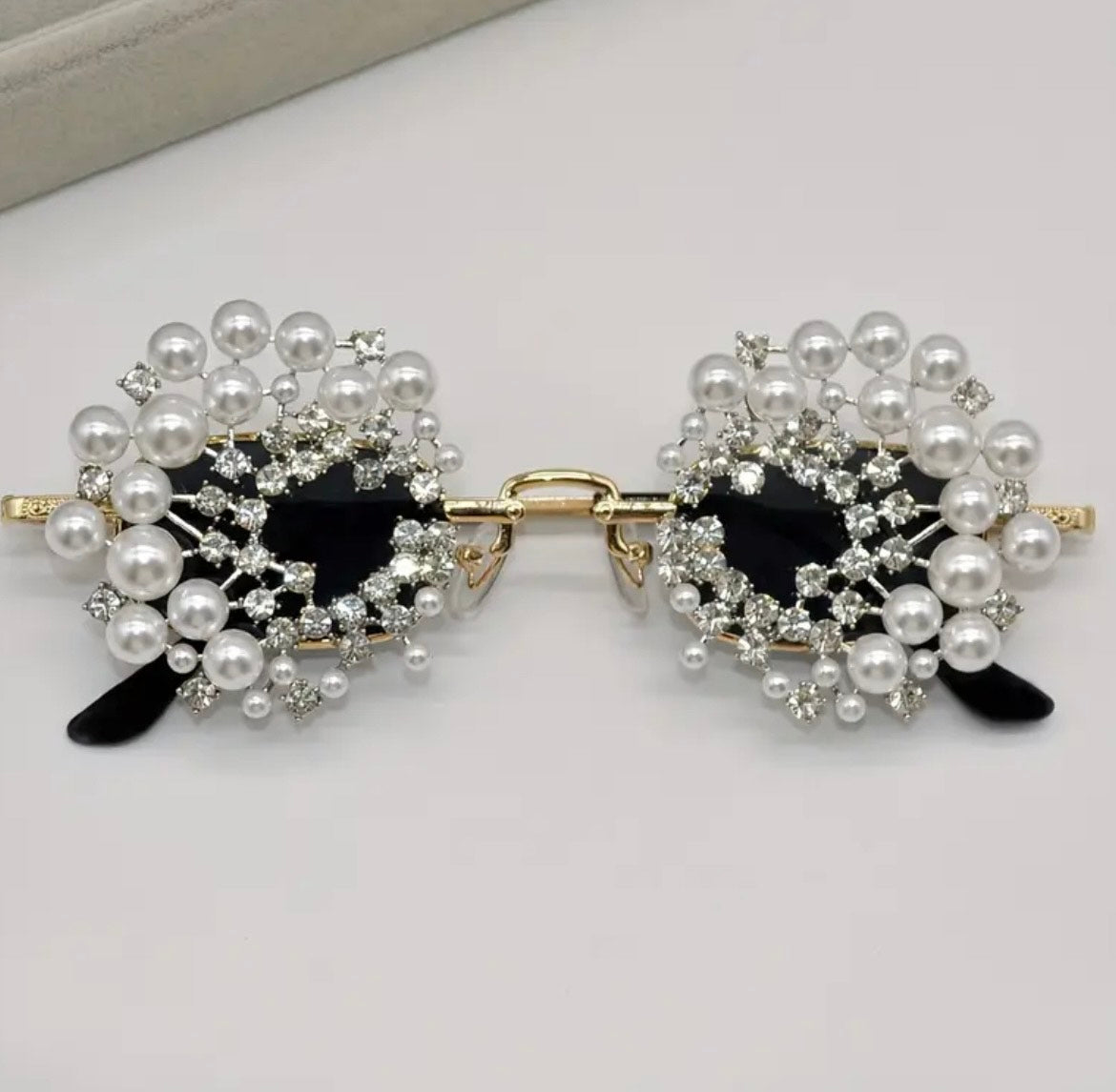 Classic Pearl Sunglasses